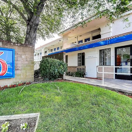 Motel 6-Pinole, Ca Bagian luar foto