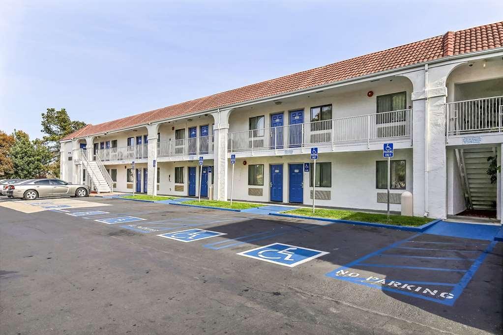 Motel 6-Pinole, Ca Bagian luar foto