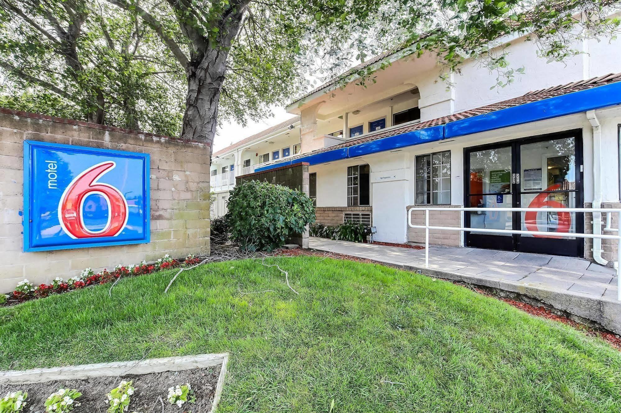 Motel 6-Pinole, Ca Bagian luar foto